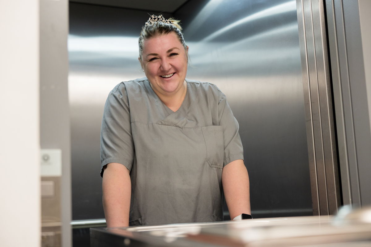 Mitarbeiter/in in der Wäscherei